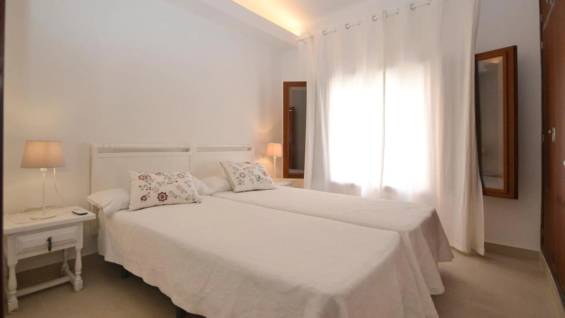 Дом отдыха Villa Hibiscus Поланко Испания